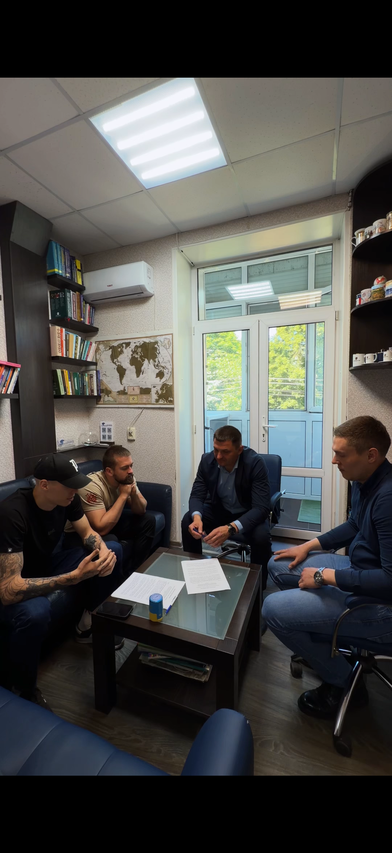 АО «Вовк та Партнери» @vovkpartners та Ветеранський корпус Черкащини @veterans_corps_cherkasy підписали меморандум про співпрацю.